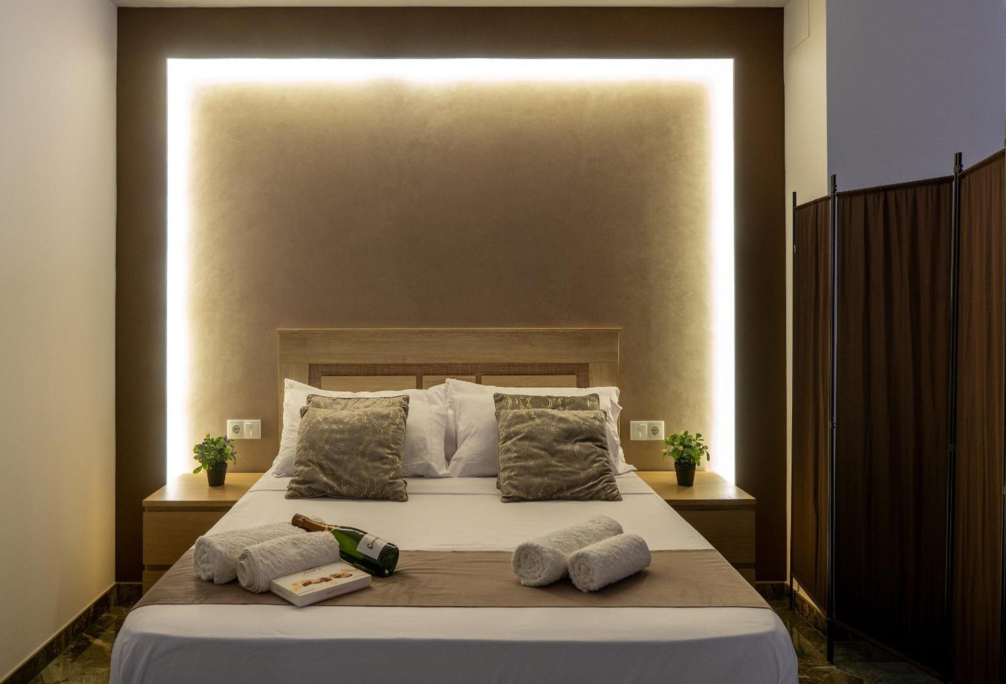 Apartamento Turistico Lux Center Valencia Kültér fotó