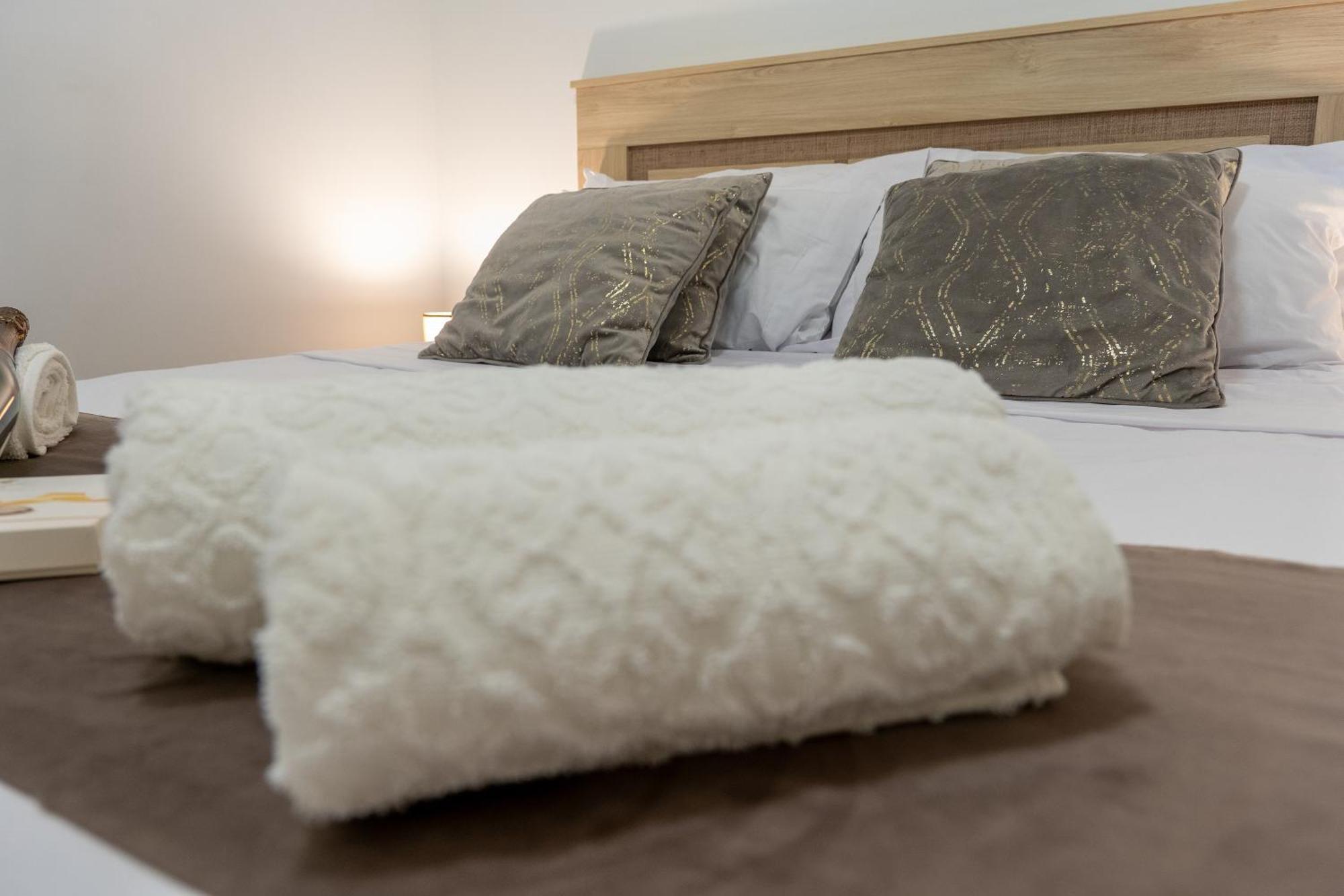 Apartamento Turistico Lux Center Valencia Kültér fotó